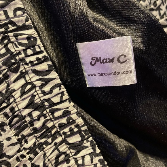 Max C London graffic skirt - size Small - Picture 5 of 5